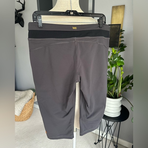 Lucy Charcoal and Black Active Leggings, size large - Picture 7 of 14